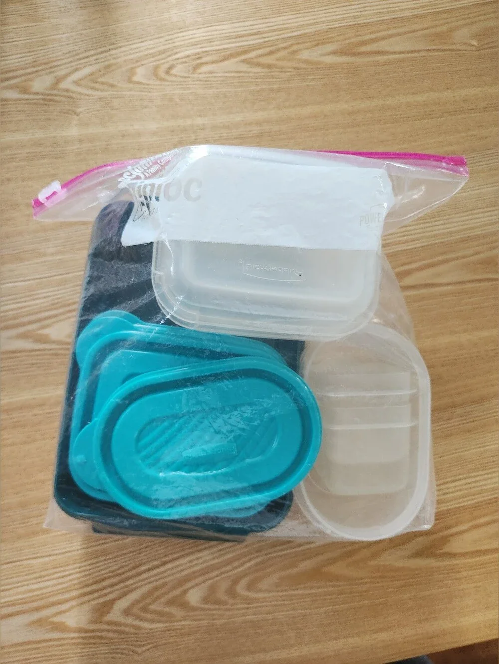Vintage Rubbermaid And Tucker Storage Containers